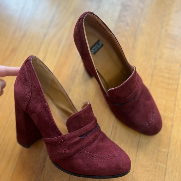 Vintage style ModCloth NYLA Oxford preppy block heels burgundy - Picture 5 of 15